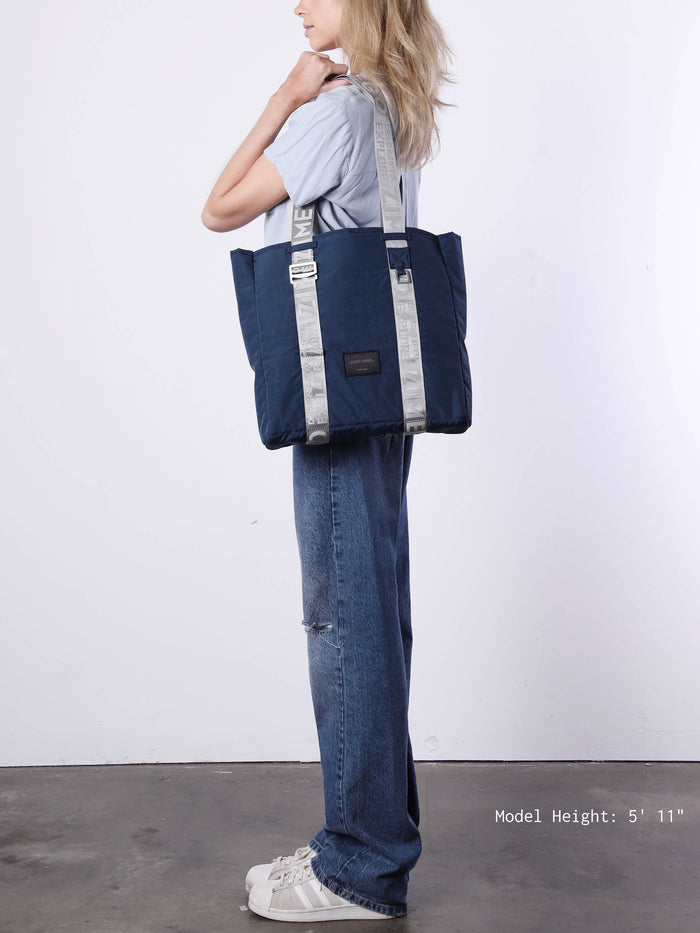 NEO LAPTOP TOTE